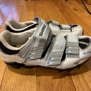 SHIMANO SPD WM60 women's cycling shoes. US womens size 6.5, EU 38, 23.8 cm. NICE